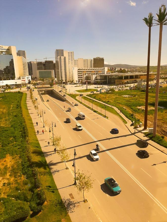 Nouveau Au Plein Centre-ville En Face Hilton *